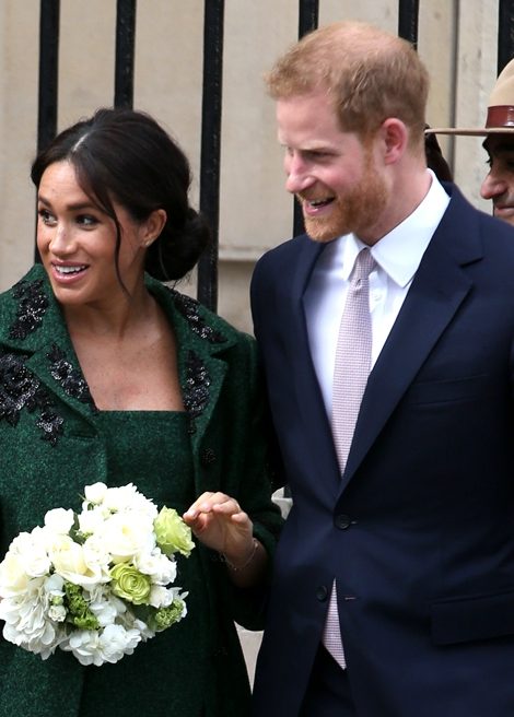 Где искать необычное пальто как у Меган Маркл на праздновании Дня Содружества наций?