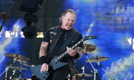 Группа Metallica спела песню «Группа крови» на концерте в Москве