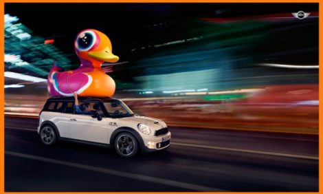 Идея дня. Праздник лета Red Bull Flugtag от Mini