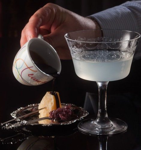 Идея дня. Санкт-Петербург: «чайные» коктейли Роберта Шинкеля на открытии Mixology Science Club