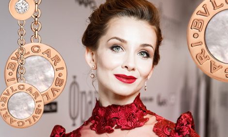 Фотоувеличение: прима-балерина Евгения Образцова в украшениях Bvlgari на премьере картины «Француз»