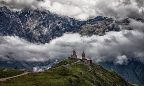 Планы на лето. Rooms Hotel Kazbegi в Грузии: длинные выходные с видом