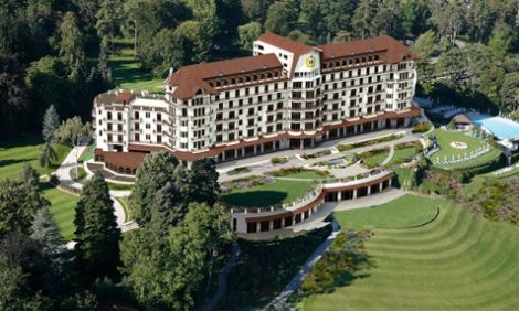 Travel News. Легендарный Hotel Royal Evian Resort открывается после реновации