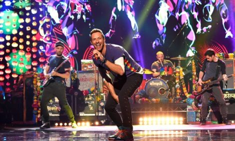 Очки надень! Samsung проведет прямую трансляцию концерта Coldplay в виртуальной реальности