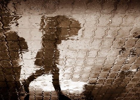 Trend Alert: 12 лучших дождевиков и облегченных парок для пасмурного лета