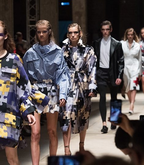 Mercedes-Benz Fashion Week Russia: показ Viva Vox, вдохновленный культовым сериалом «МЭШ»
