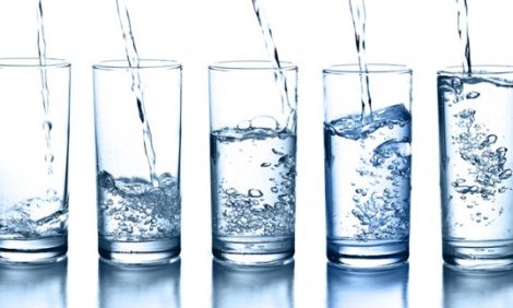 Качество жизни: сколько в день нужно выпивать воды и как правильно ее выбирать?