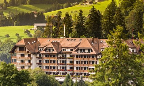 #postatravelnotes Куда поехать летом: wellness-уикенд от Chiva-Som в швейцарском отеле Park Gstaad