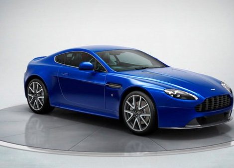 Новости: Aston Martin покорил Facebook