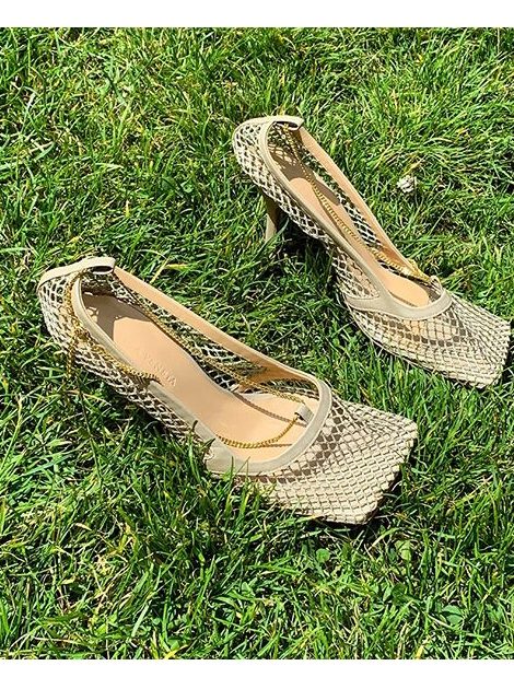Shoes & Bags Blog: обувь с квадратным мыском – хит августа и следующей осени