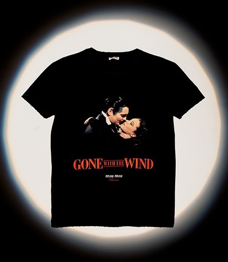 Miu Miu Kisses: капсульная коллекция футболок с лучшими поцелуями из кино