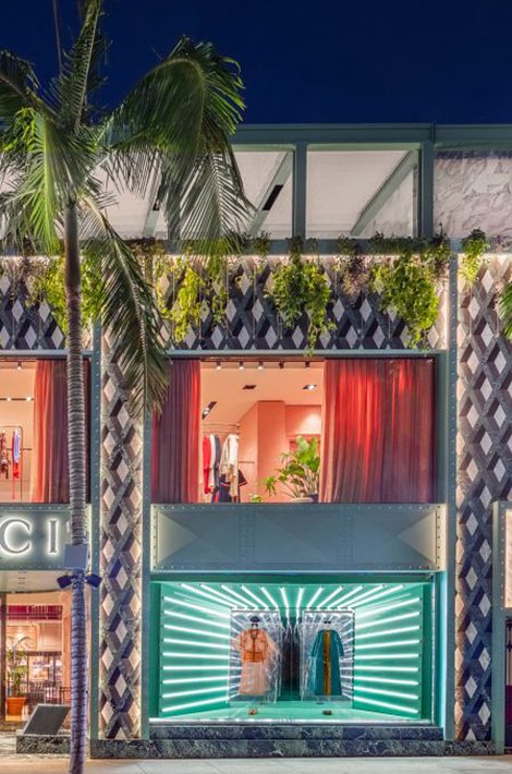 В Лос-Анджелесе на крыше фирменного магазина Gucci открылся ресторан под руководством Массимо Боттуры