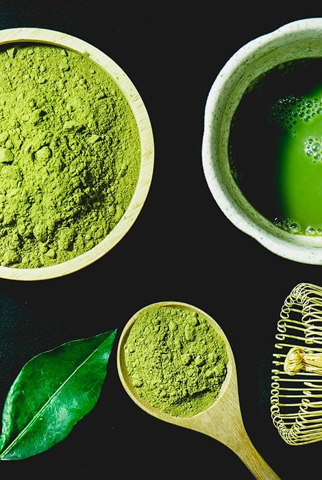Клубника, грибы и зеленый чай: новый взгляд на привычные ингредиенты в косметике