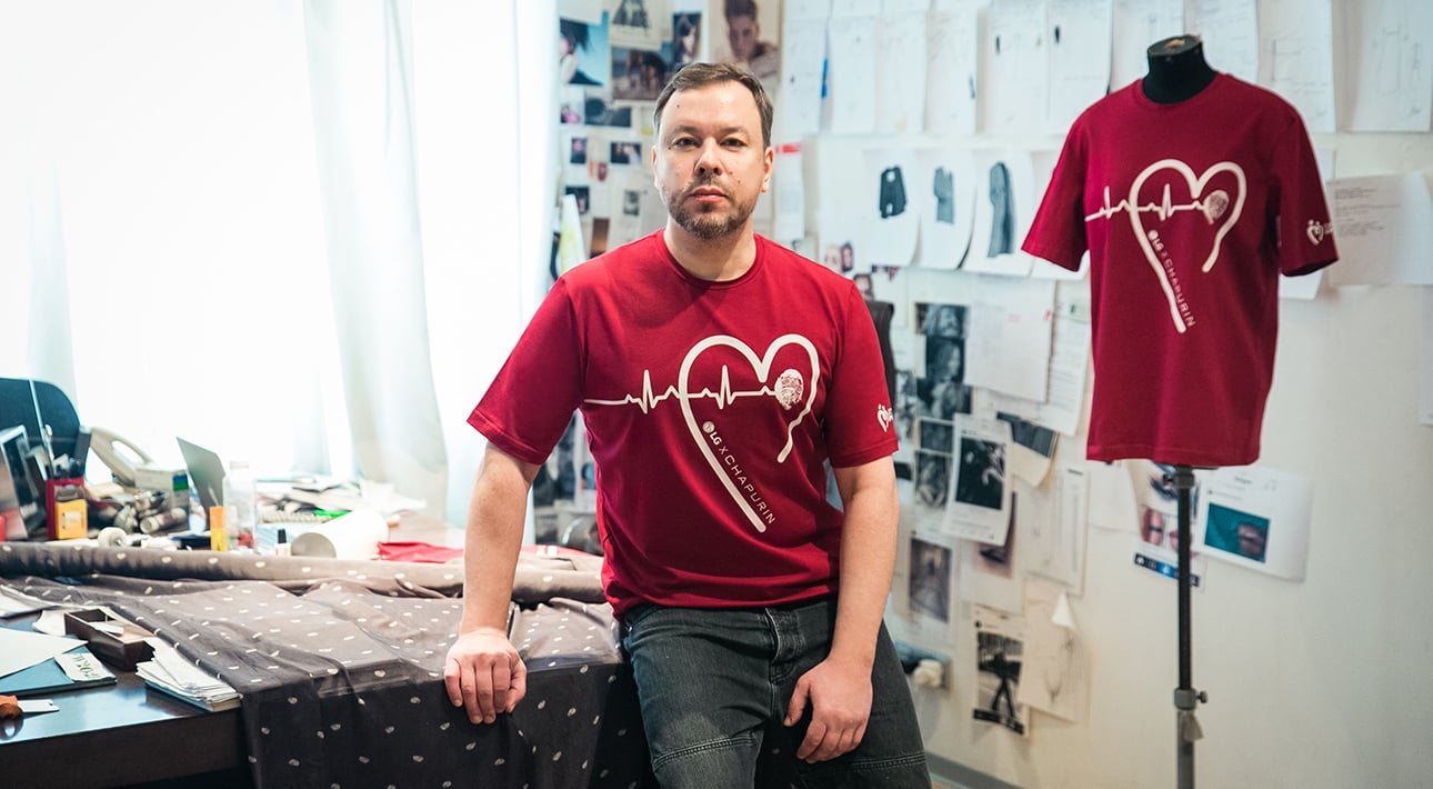 #ДНКДобра: Игорь Чапурин создал футболки для доноров и волонтеров