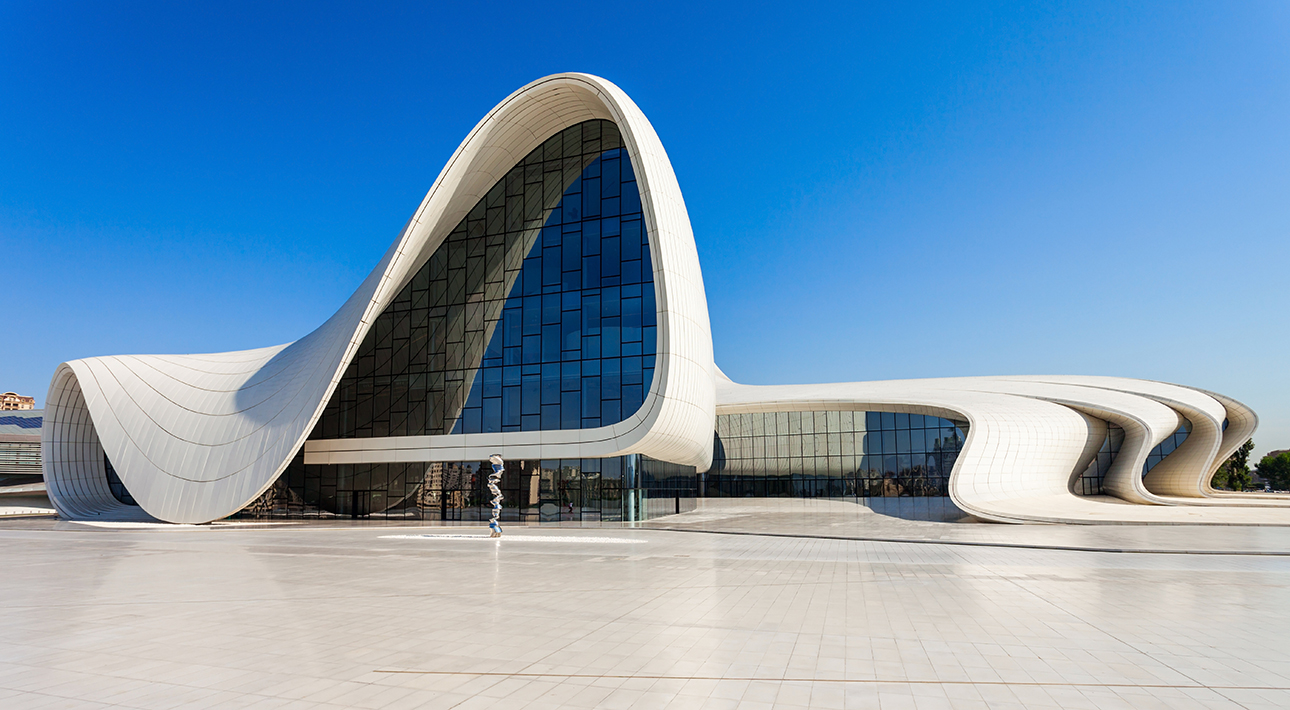 Виртуальная экскурсия к Центру Гейдара Алиева в Баку