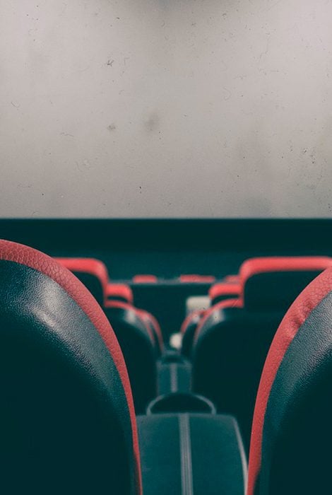Кинотеатры после карантина: дистанция между зрителями, попкорн из вендинга и проветривание