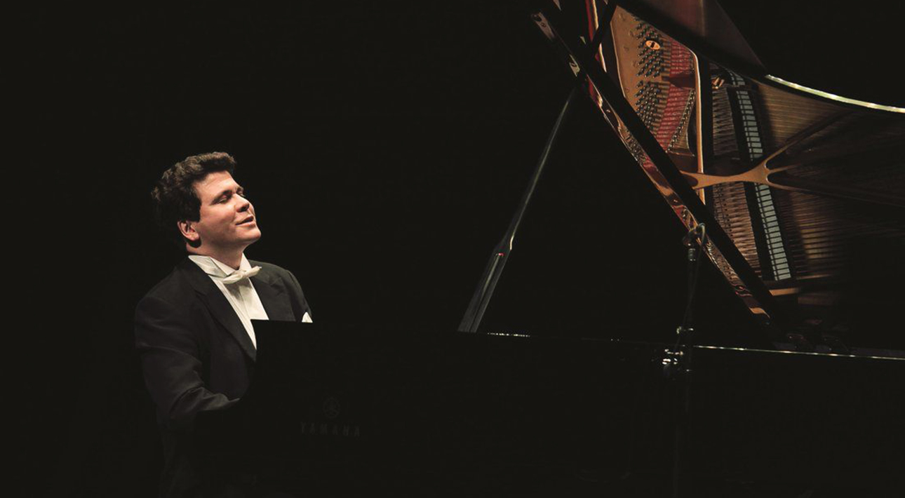 Денис Мацуев даст концерт без публики в «Зарядье»