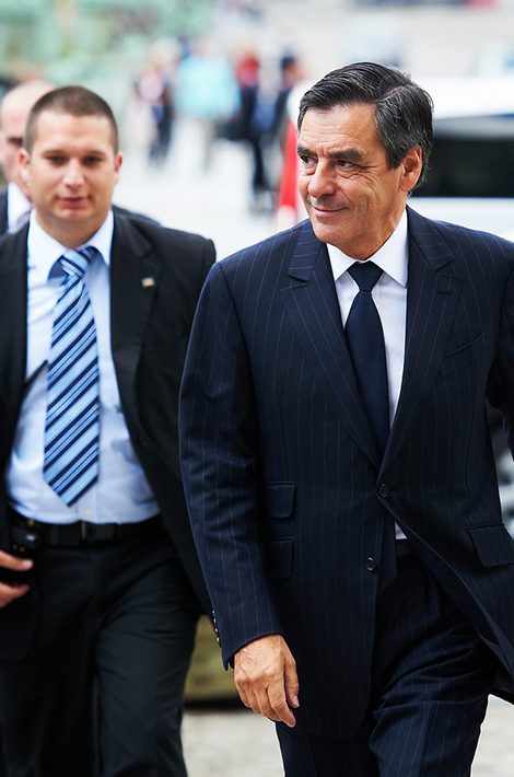 Бывший премьер-министр Франции Франсуа Фийон и его жена отправятся в тюрьму за хищение государственных средств