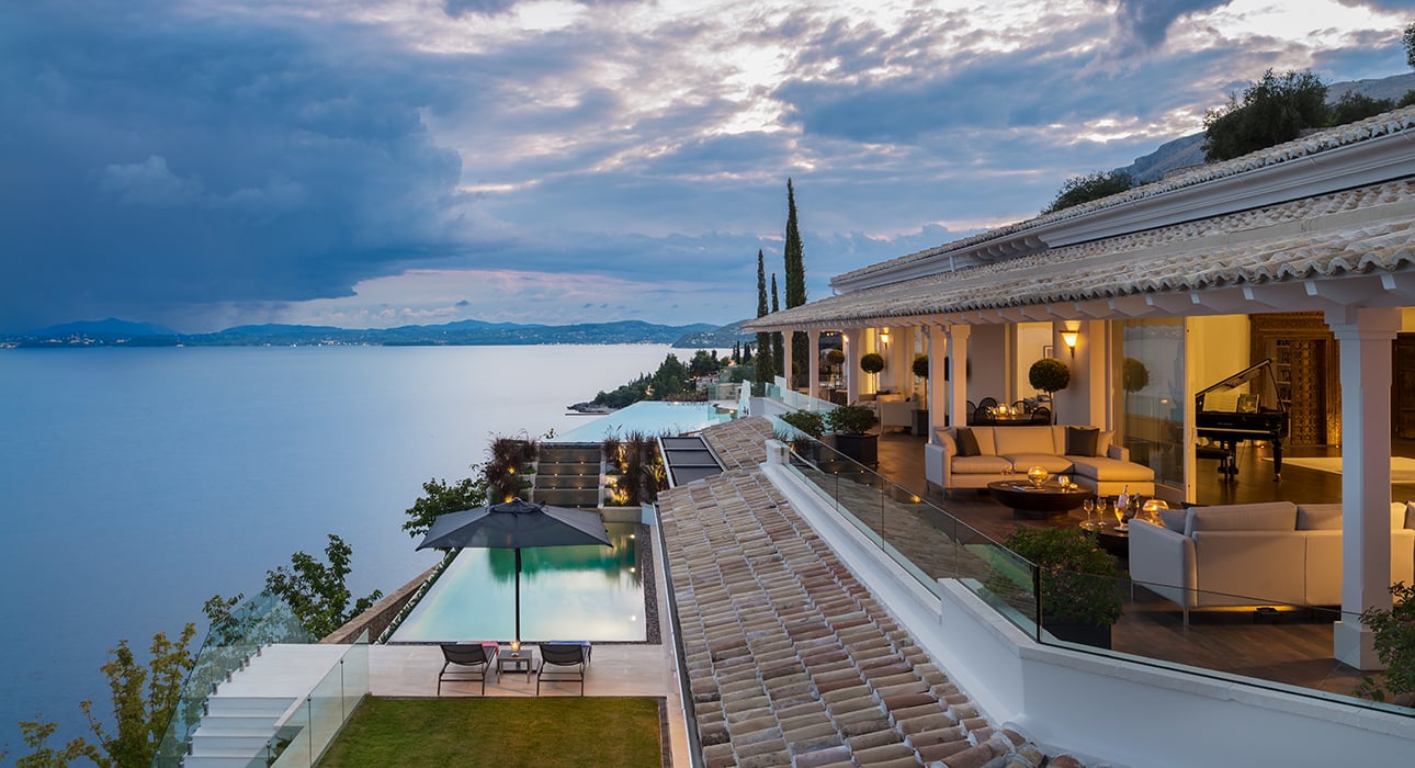Новый отель: вилла Ultima Corfu на берегу Ионического моря