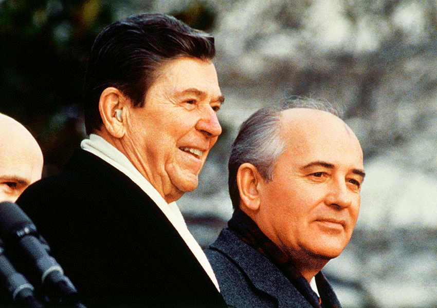 #PostaСериалы: «Рейган и Горбачев»