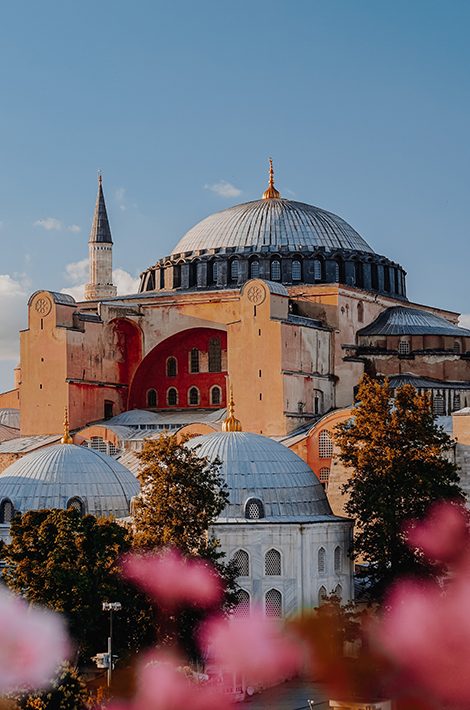 Куда поехать зимой. Загадочный Стамбул: турецкий завтрак, разноцветный Балат и исторические хаммамы