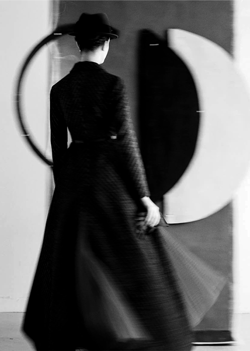 Женщинам и моде посвящается: фотоальбом Her Dior: Maria Grazia Chiuri’s New Voice в честь 8 Марта