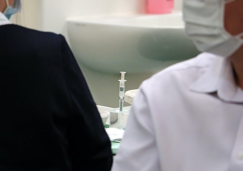 #PostaНаука: вакцинация от коронавируса — шесть доводов «за»
