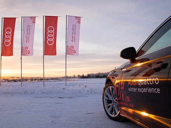 Авто с Яном Коомансом: озеро, зима, Audi — на этот раз в Тюмени!