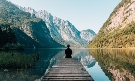 Качество жизни: Татьяна Азатян — о пользе трансцендентальной медитации, которую выбирают звезды Голливуда