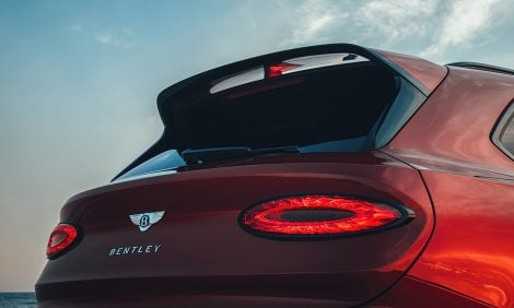 Bentayga S: новая версия эталонного внедорожника Bentley