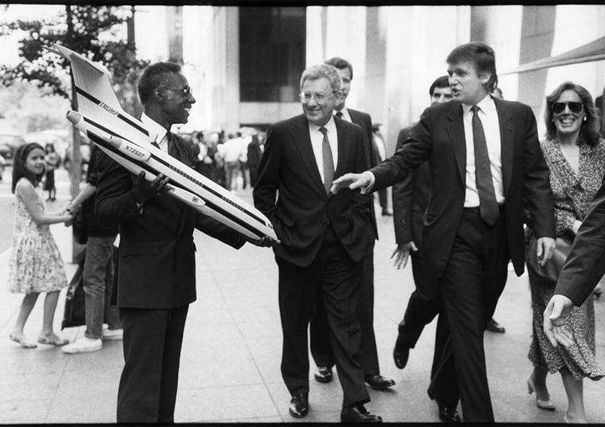 Случайная встреча: Дональд Трамп. 25 мая 1989. Билл Каннингем © Фонд Билла Каннингема, Предоставлено Галереей Брюса Сильверстайна, Нью-Йорк