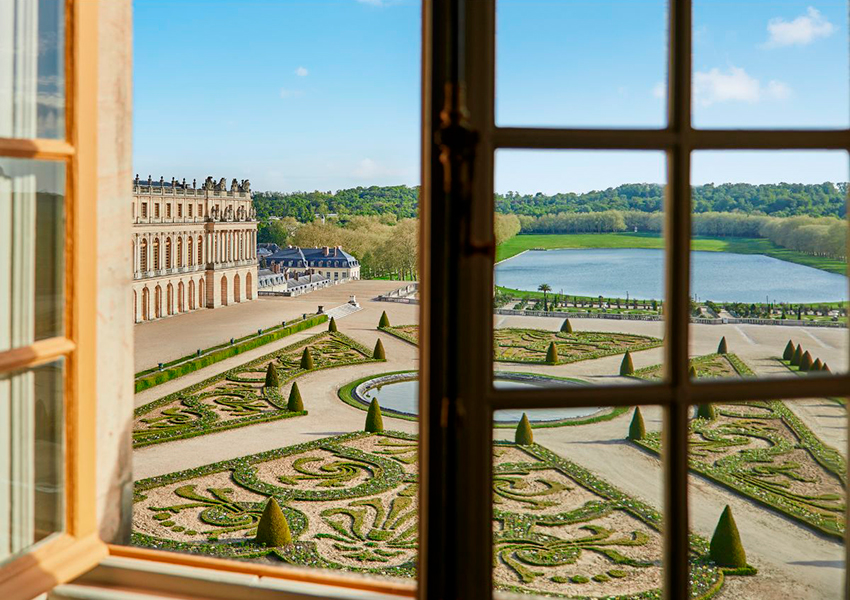 Airelles Château de Versailles, Le Grand Contrôle принимает первых гостей