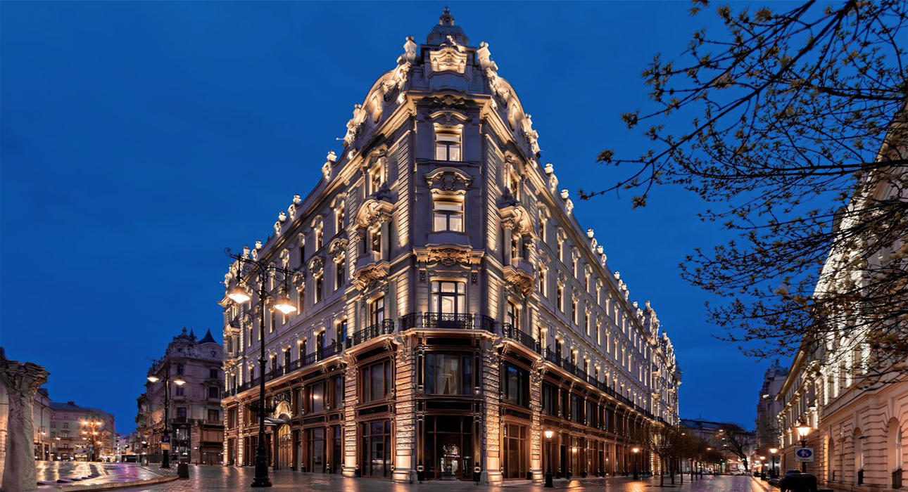 Travel News: легендарный отель-дворец в Будапеште снова принимает гостей