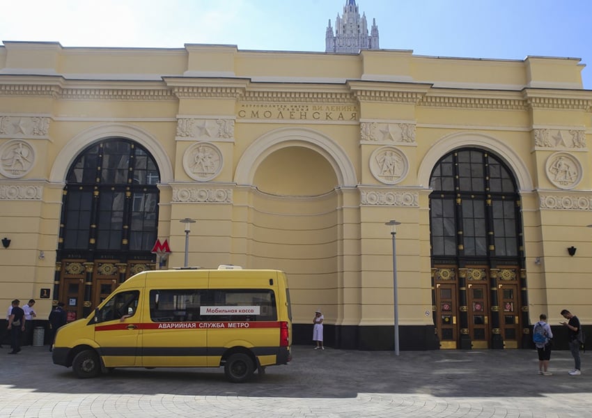 Город: станцию метро «Смоленская» открыли после полутора лет реставрации