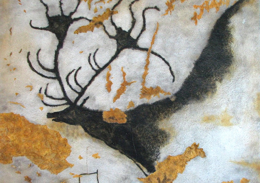Наскальный рисунок гигантского оленя в пещере Ласко, 15-18 тысяч лет