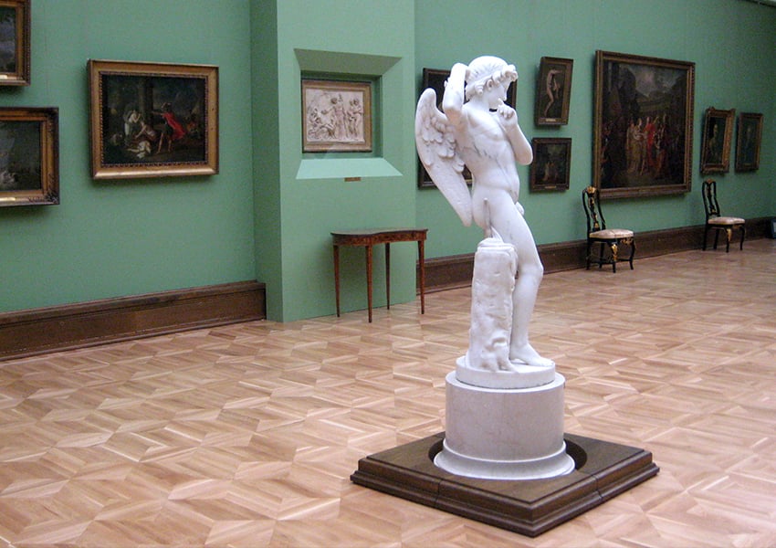 Третьяковская галерея (Скульптура Амур со стрелой. Михаил Козловский, 1797)