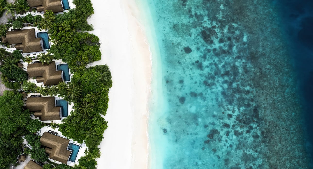 Тревел-дайджест: морское путешествие с оманским отелем Six Senses Zighy Bay, новости для поклонников Таиланда и идея на Новый год на Мальдивах