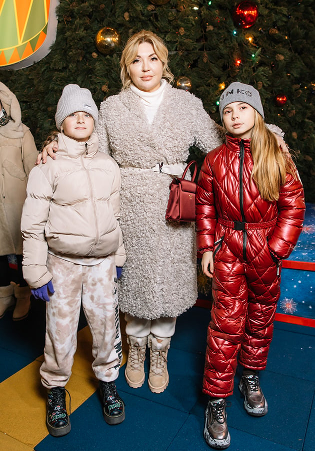 Мария Лемешева с детьми