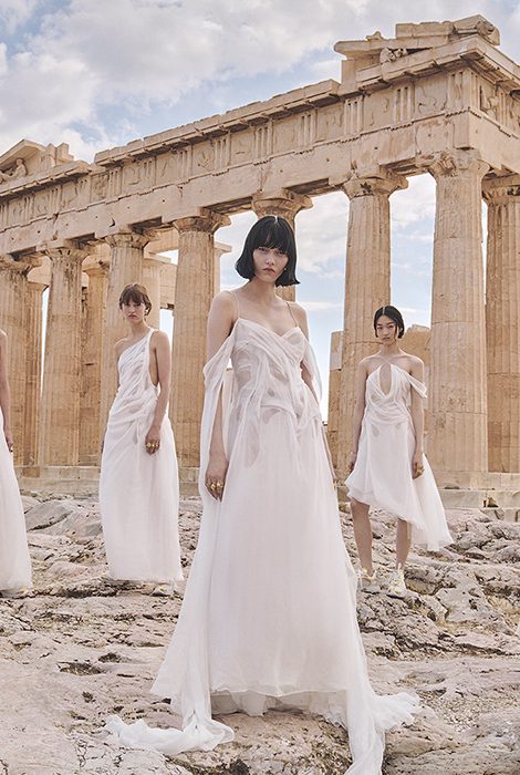 Style Notes: съемки рекламной кампании Dior Cruise 2022&nbsp;на горе Акрополь