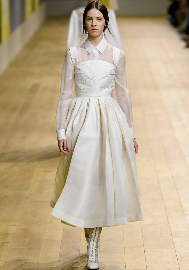 Style Notes: в Париже показали кутюрную коллекцию Dior осень-зима 2022-2023