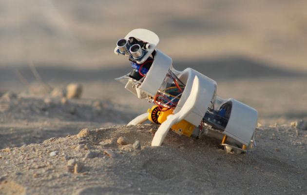 A’seedbot — робот компании DIDI, представленный в Дубае, который сажает семена в пустыне