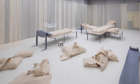 PostaАрт: Fendi покажет работы Лукаса Гшвандтнера, созданные для выставки Design Miami/