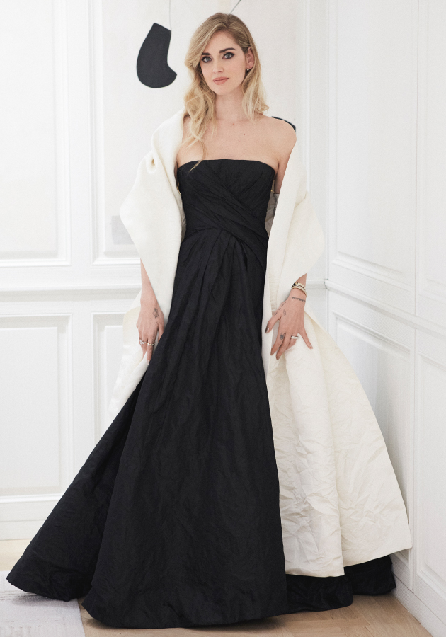 Кьяра Ферраньи в образах Dior Haute Couture на церемонии открытия фестиваля итальянской песни в Сан-Ремо