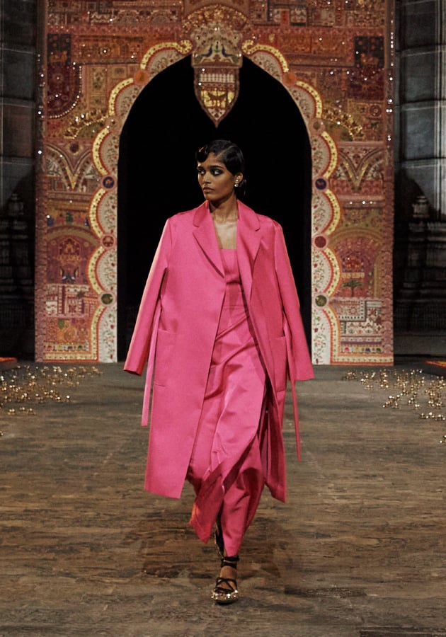 Dior показал коллекцию сезона осень 2023 в Мумбаи
