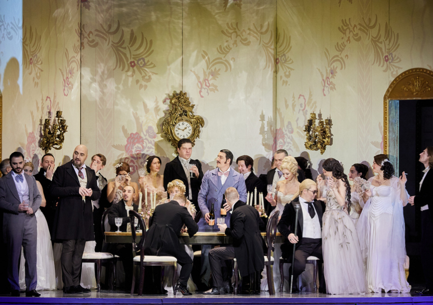 На Новой сцене Мариинского театра 22 апреля в 14:00 и в 20:00 исполнят «Травиату» Джузеппе Верди на языке оригинала