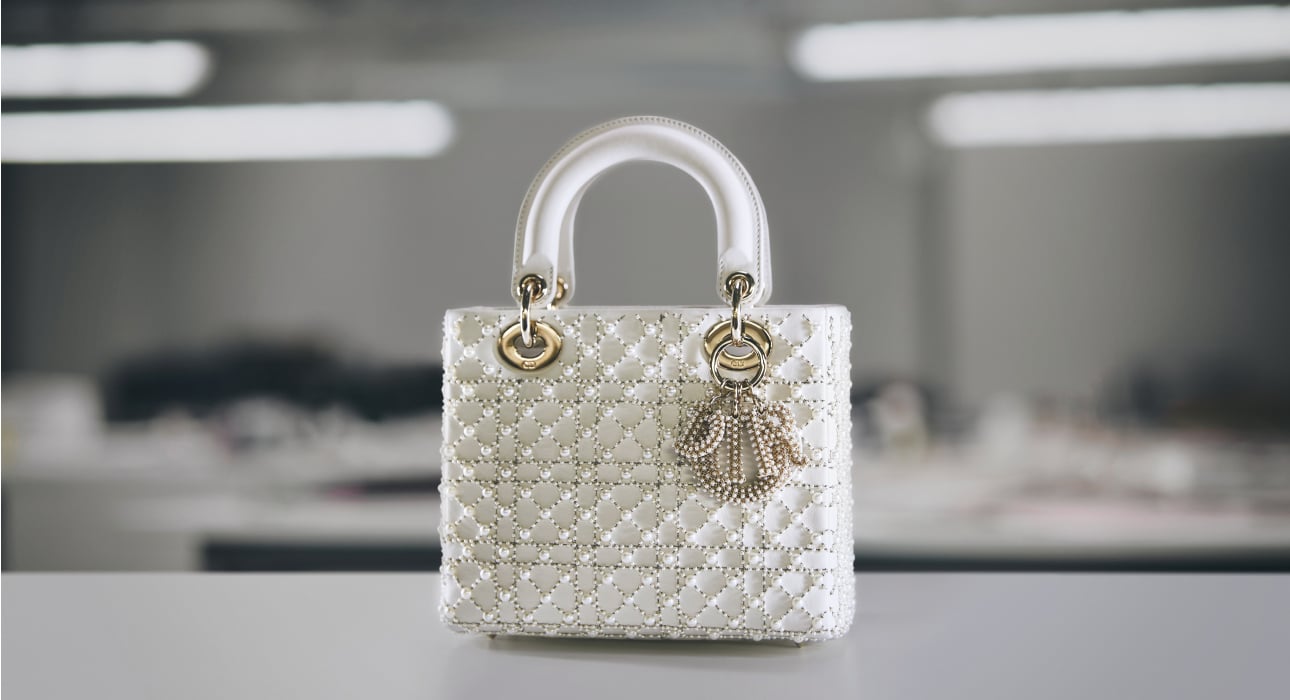 Shoes & Bags: культовая сумка Lady Dior Pearl Cannage с жемчужным «плетением»