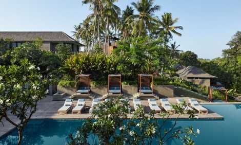 Отель Nirjhara на&nbsp;Бали: домашний водопад, глубокая релаксация и&nbsp;исключительная приватность