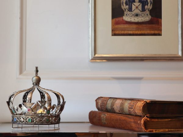 PostaRoyals: регалии Garrard для коронации Карла III