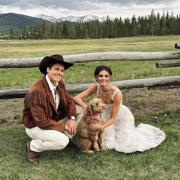Фотоувеличение: самые красивые кадры со свадьбы модели Тэйлор Хилл и финансиста Дэниэла Фрайера