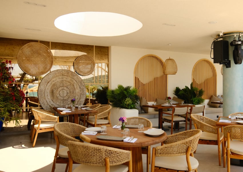Pinsky Beach Lounge & Restaurant